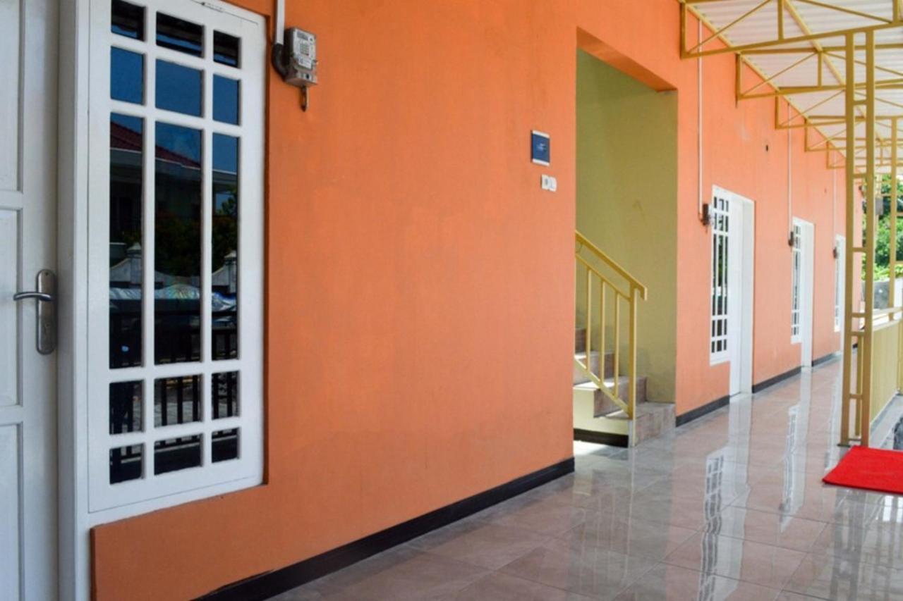 Reddoorz Near Sam Poo Kong 2 Hotel Semarang Exterior foto