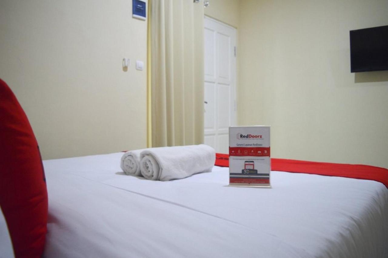 Reddoorz Near Sam Poo Kong 2 Hotel Semarang Exterior foto