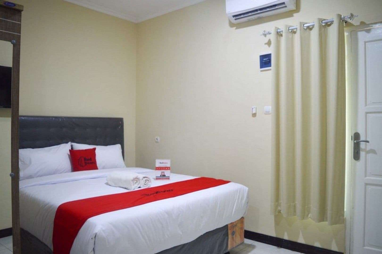 Reddoorz Near Sam Poo Kong 2 Hotel Semarang Exterior foto